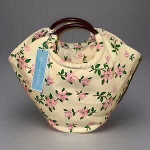 NWT Draper James Paige Tote Pink Magnolia Flower Wood Handles Quilted Chambray